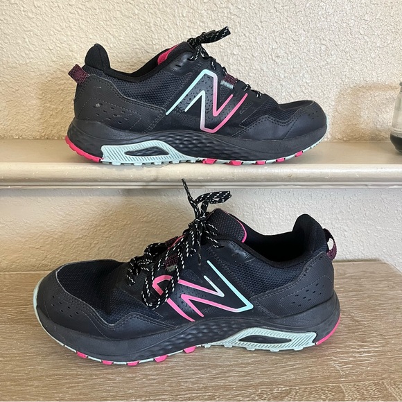 New Balance 410v8 Womens 9.5 Trail Running Shoes Pink Black - Picture 2 of 11